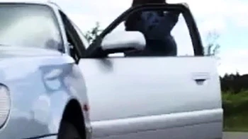 Les gros seins naturels allemands de Milena en lactation