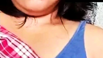 Sexy reife Philippinen Babe mit großen Titten