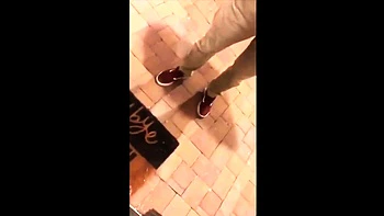 Brünette Dreier Blasen POV