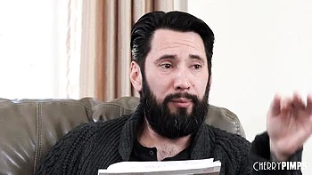 Tommy Pistol fode Zoey, marido cornudo assiste squirt