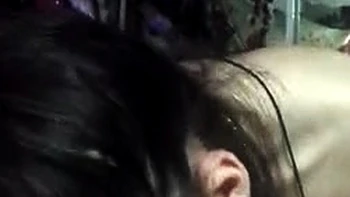 Stefania gibt dreckigen POV-Blowjob für Daddy