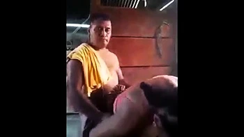 Culo amateur negro follado duro a cuatro