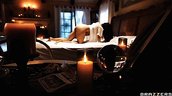 Luna Star und Jasmine Sherni blasen und reiten großen Schwanz