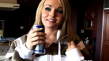 Большие сиськи и огромная жопа ковбойши в разъёбе