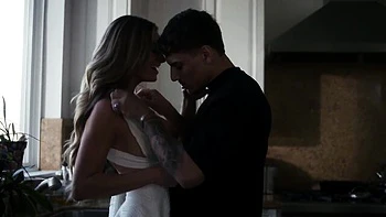 Silvia and Victor's hair-pulling rough standing doggy