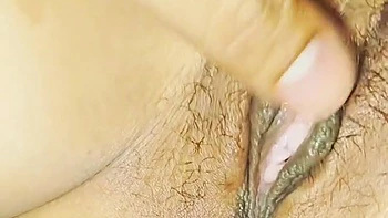 Облизал и трахнул волосатую киску жены друга