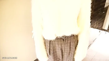 Азиатская любительская подростковая искушающая кастинг POV