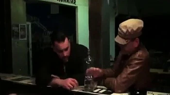 Valentina Blue fodida anal forte no banheiro