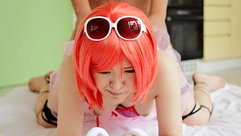 Японская милфа сосет и ебется наездницей и сзади