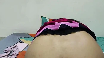 Indische Studentin vom Lehrer im Desi Rollenspiel gefickt