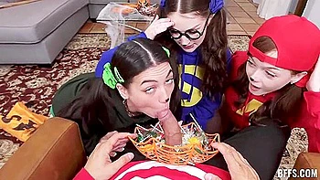 Danny Mountain, Bella Blu & Jade Valentine fode cara sortudo na sala