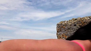 Brunete alemã fodida forte ao ar livre em Mallorca