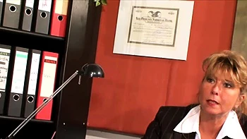 Femme mûre baisée fort avec de grosses queues