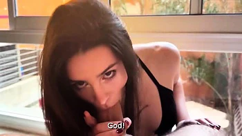 Kleine brünette Stieftochter wird hart vom Stiefvater gefickt