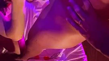 Аманда и озорная блондинка в позе наездницы: Любительское