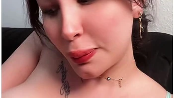 Mira Nouri chaude en blowjob solo, bondage et bukkake