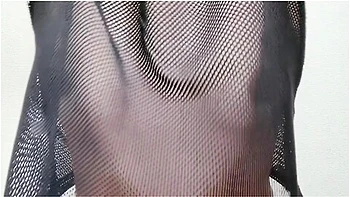 Nipples orgasmique d'une japonaise avec jouets transparents