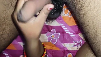 Frisch verheiratete Bhabhi zeigt sexy Brüste