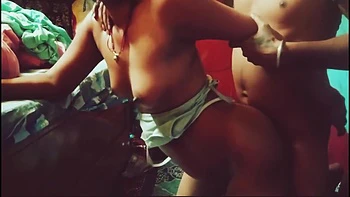 Simran ansía un gran polla india