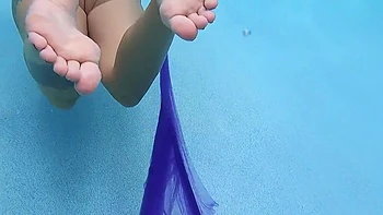 Blonde Milf Masturbates Underwater Solo