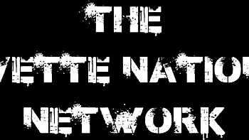 Грешные латинские MILF Кэти и Чарли сосут киски друг друга