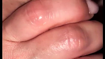 Leo15398 fellation profonde avec jouissance crémeuse en bouche gros plan