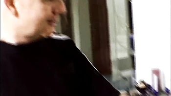 Hotwife enculee en DP dans un gangbang cuckold