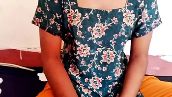 Prof indien baise hardcore sa jeune étudiante poilue de 18 ans