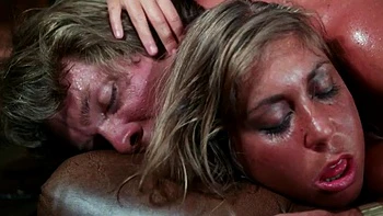 Clássico: gostosa fodida hardcore com boquete