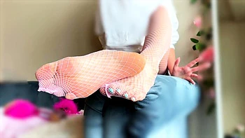 Göttin Chloe Love dominiert mit Fußfetisch POV