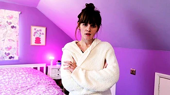 Rothaarige MILF Bettie Bondage ficken hart in Familienfilm