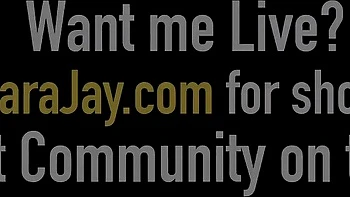 Sara Jay tetona habla sucio mientras la follan duro