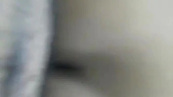 Indische Freundin lutscht meinen Schwanz hart und fickt Doggy und Reiterstellung