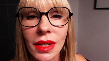 Crystal tatuada, MILF imprevisível fodendo sem parar