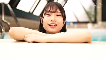 Gata japonesa E-cup fodendo ao ar livre em cosplay esportivo