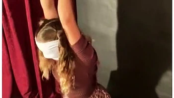 Zorra sumisa atada, amordazada y follada con vibrador