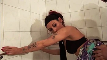 Milf bekommt Blasen und Fickt Doggy & Cowgirl