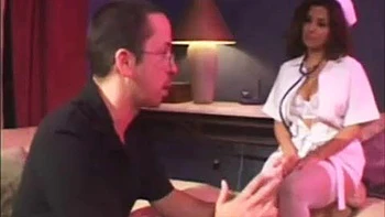 Breanna Tabu: mamada, doggy y cowgirl con milf latina