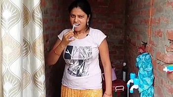 MILF indiana PoojaSex fode o anfitrião do Airbnb anal pela primeira vez