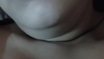 Desi Bhabhi fodendo sua buceta crua com força