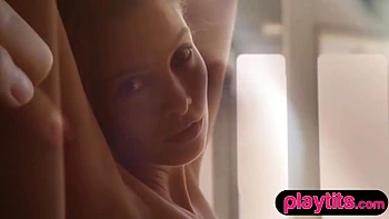 Big-boned Bootie Stepmommy Exposes Petite Body