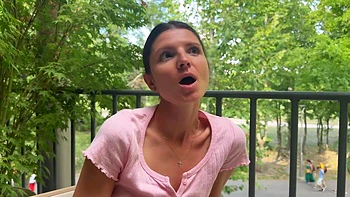 Cours de guitare de Lena qui finit en culbute milf