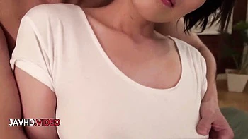 Chica japonesa salvaje follada duro con gran polla