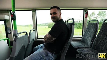 Mature Vitoria Vonteese Fucked Hard on Bus