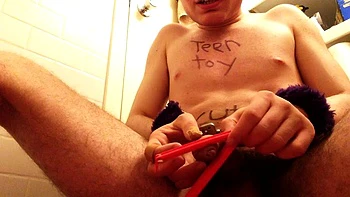 Brutal ataque anal a polla adolescente