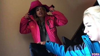 Snow Bunnies 3 - S1:E3