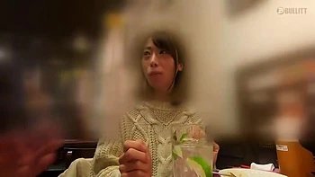 Cocu excité mate sa meuf se faire baiser