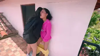 Metiendo mis dedos en la vagina caliente de mi ex