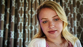 Blonde teen Dixie Lynn shares cock with her girlfriend Madison in hd